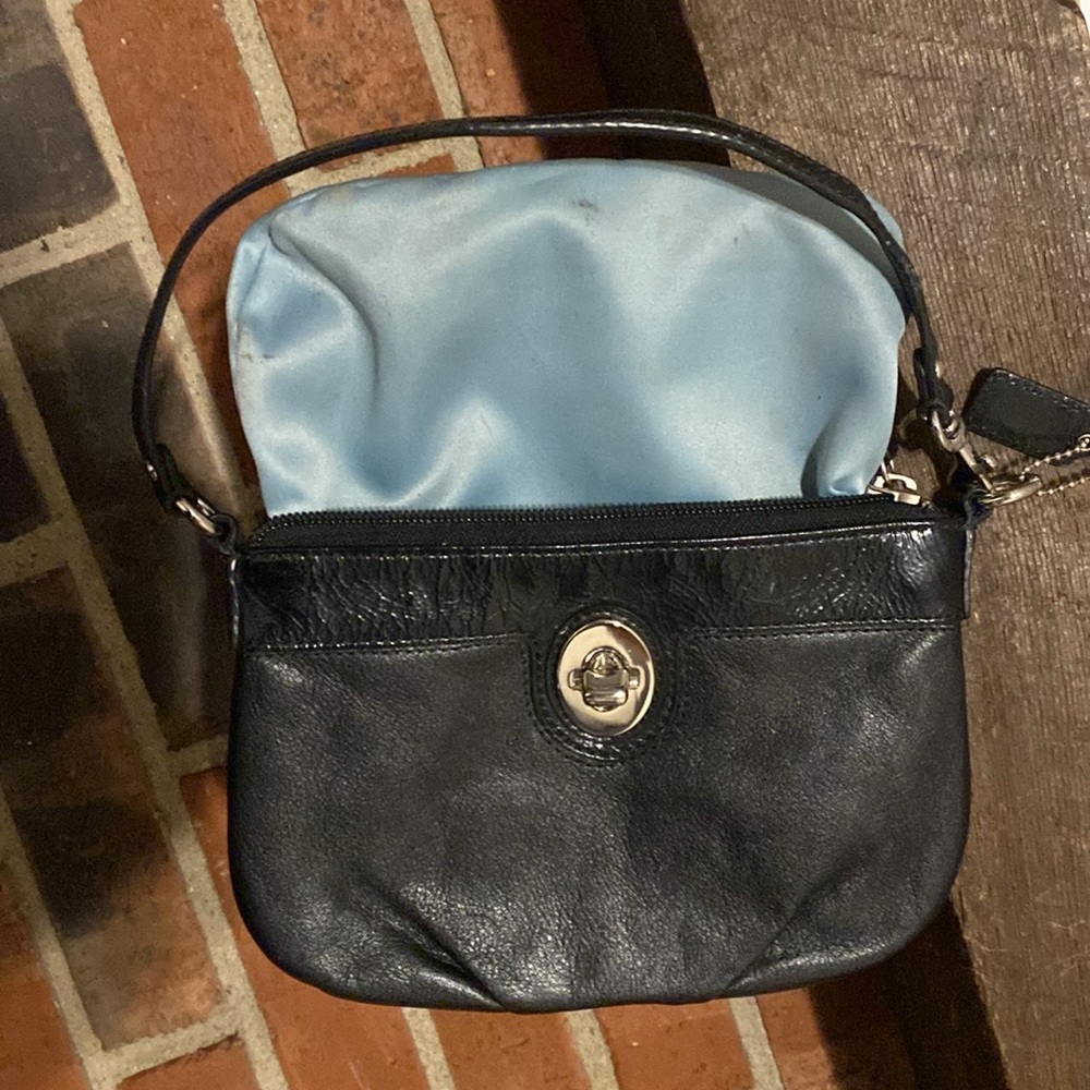 Vintage Coach black wristlet: silver deco turnlock & black patent leather trim